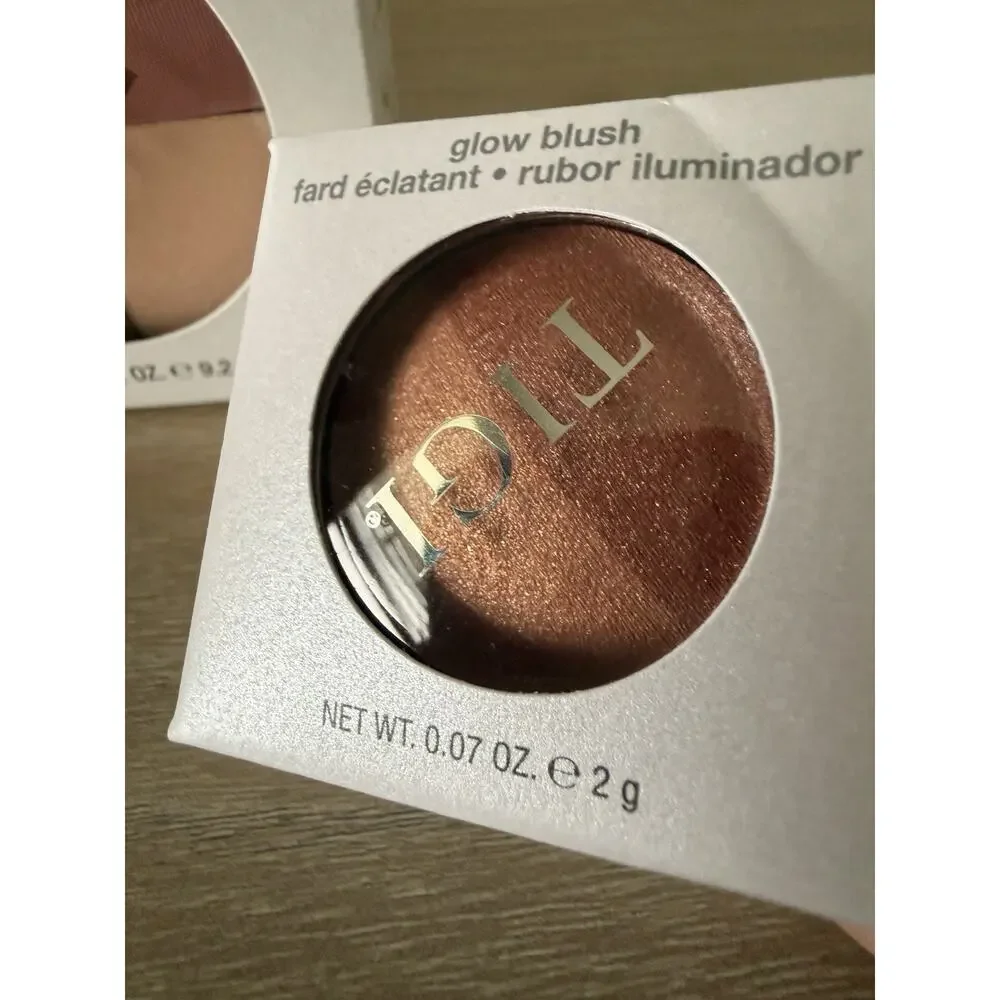 TIGI Cosmetics Glow Blush + High Density Quad Eyeshadow Set Unused New